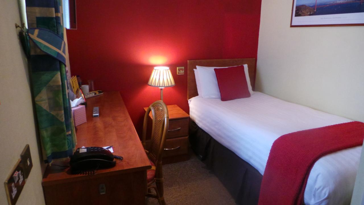 The Peacock Townhouse Hotel Kenilworth - Warwick Εξωτερικό φωτογραφία